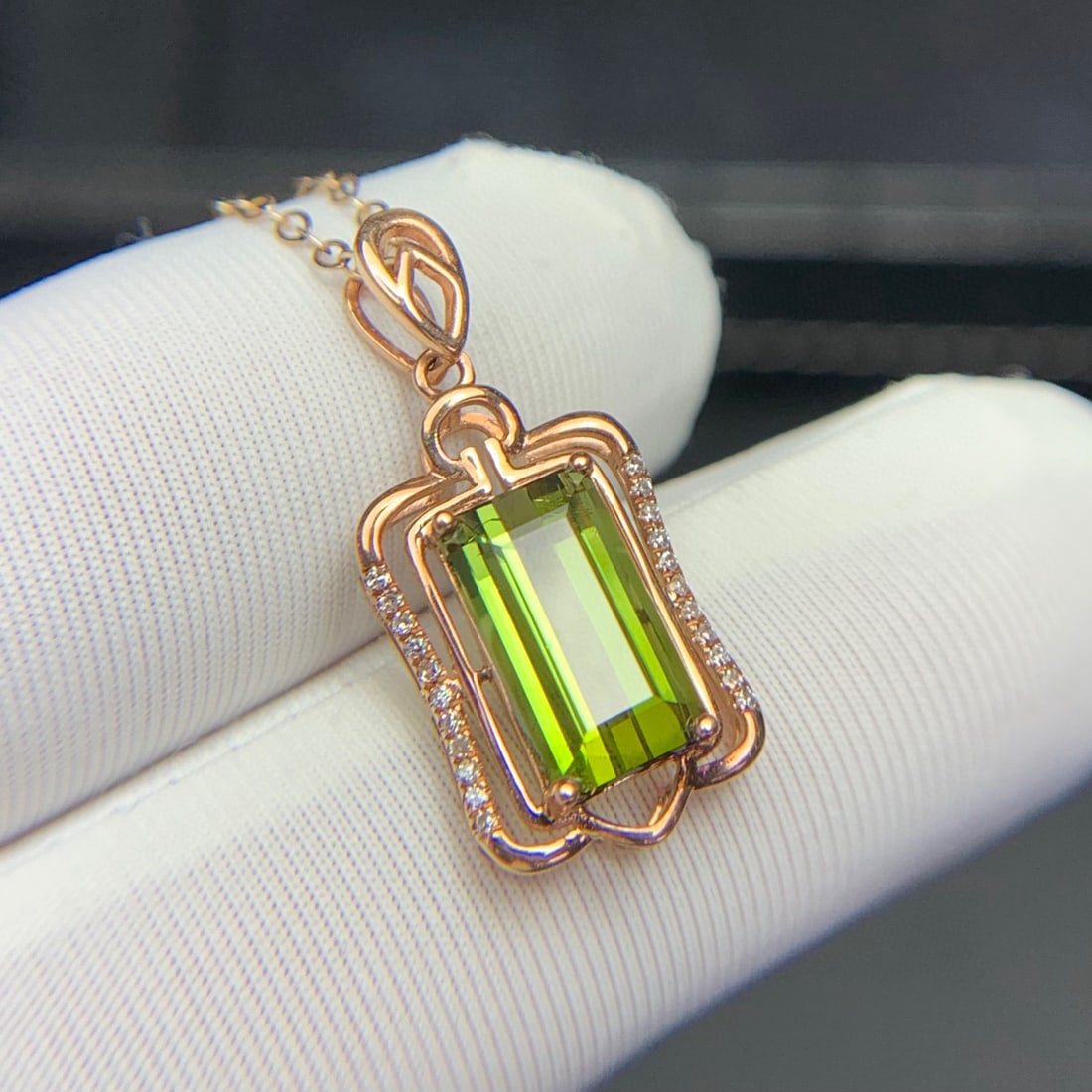 14k Gold 2.6 Ct Natural Tourmaline & Diamond Pendant( Without Chain ) - 9