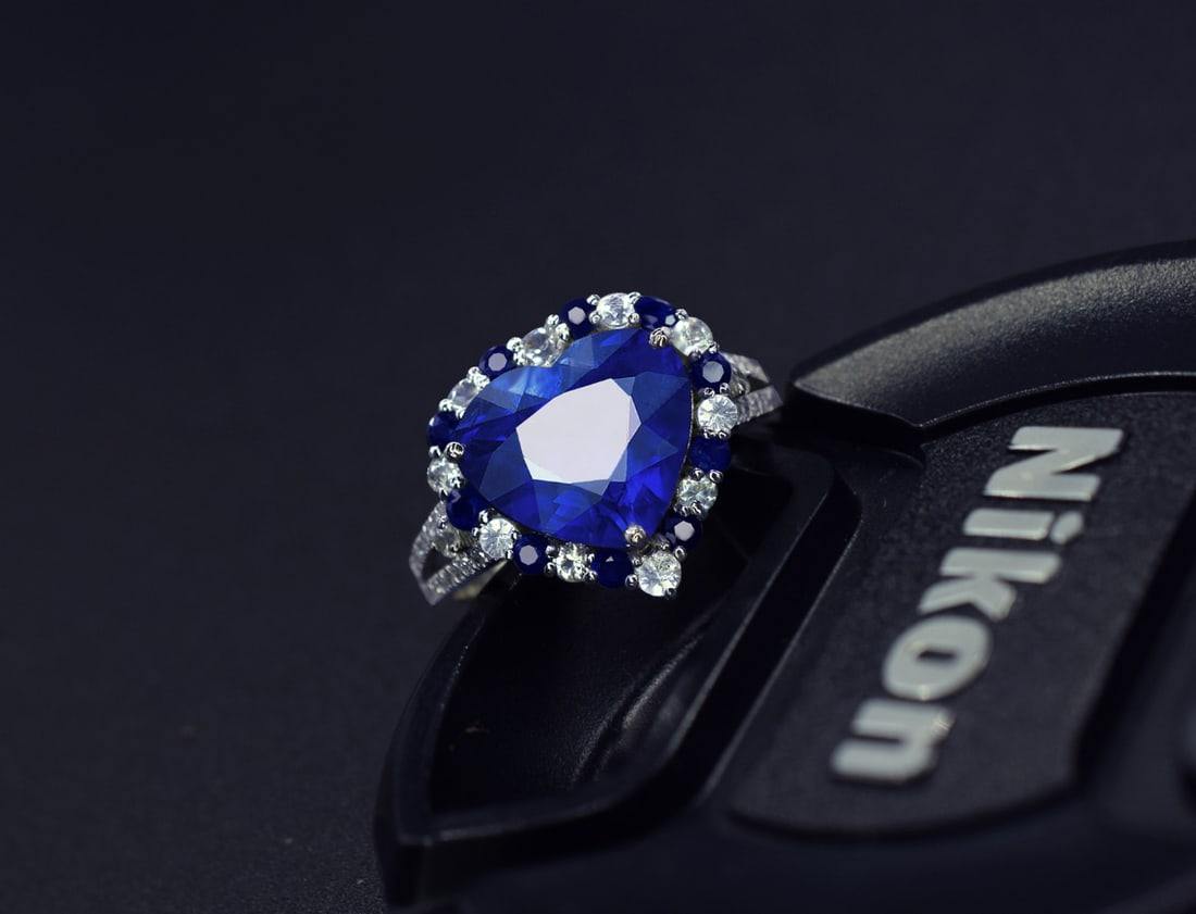 14k Gold 3.78 Ctw Natural Sapphire & Diamond Ring - 2