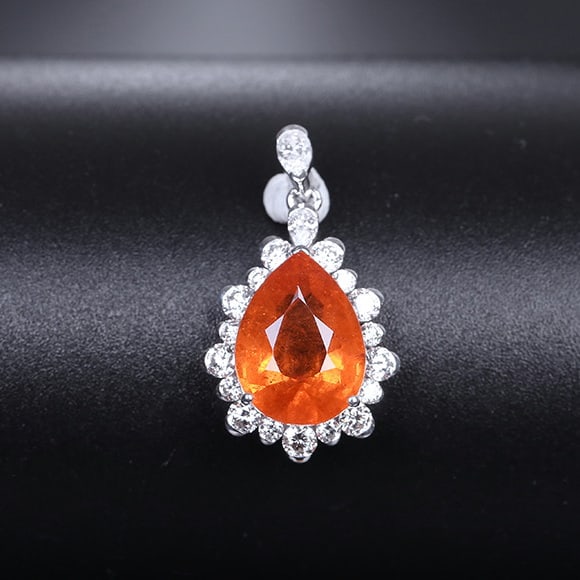 14k Gold 3.94 Ctw Natural Spessartine & Diamond Pendant( Without Chain ): Ref:231090252 // gold content:14k gold // main gemstone:spessartine // shape:pear // carat weight:3. 4ct // color:orange // treatment:natural // // adjacent gemstone 2 : diamond // shape:multiple