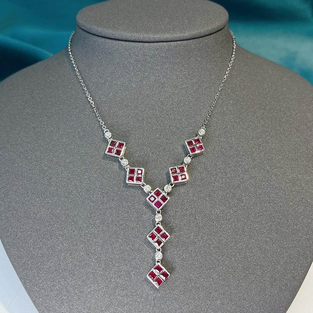 14k Gold 3.02 Ct Natural Ruby & Diamond Necklace - 5
