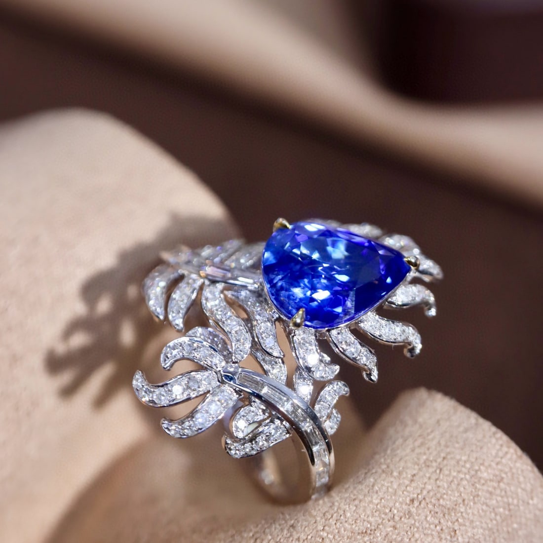 14k Gold 4.23 Ctw Natural Sapphire & Diamond Ring - 2