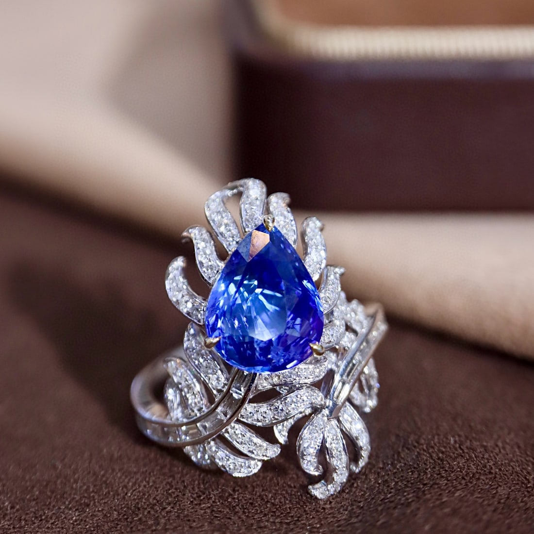 14k Gold 4.23 Ctw Natural Sapphire & Diamond Ring - 5