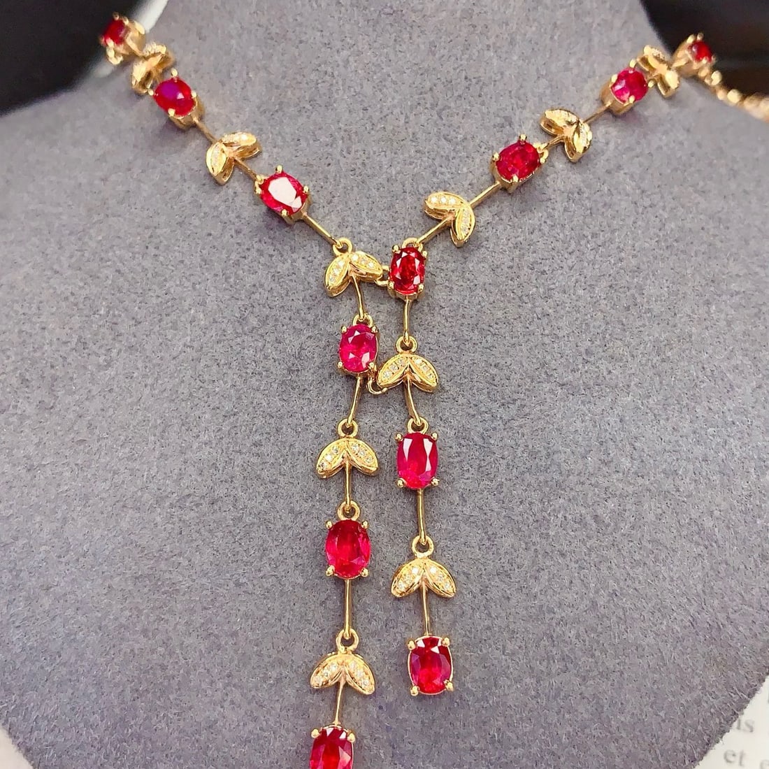14k Gold 5.61 Ct Vivid Red Natural Ruby & Diamond Necklace - 2