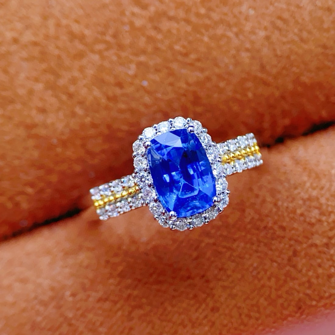 14k Gold 1.4 Ct Natural Sapphire & Diamond Ring - 2