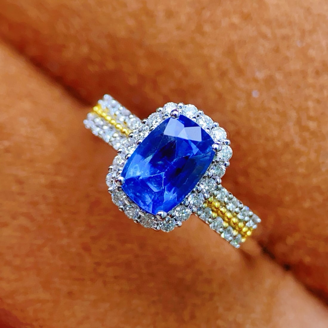 14k Gold 1.4 Ct Natural Sapphire & Diamond Ring - 4