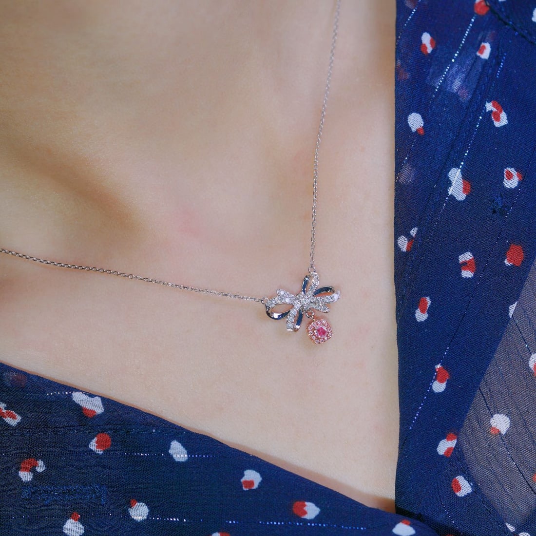 14k Gold 0.50 Ct Natural Color Diamond Necklace - 6