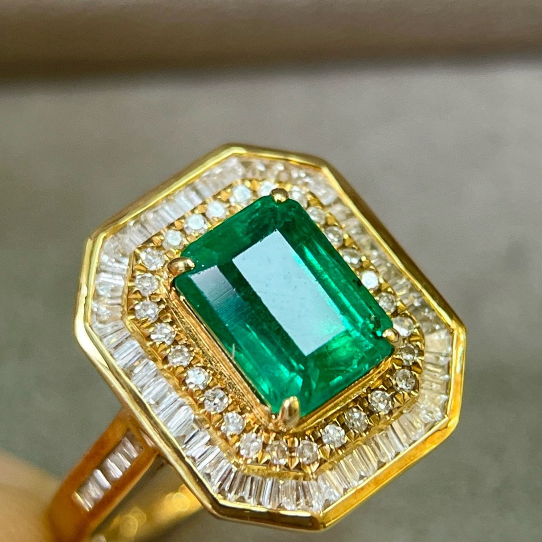 14k Gold 2.84 Ctw Vivid Green Natural Emerald & Diamond Ring - 6