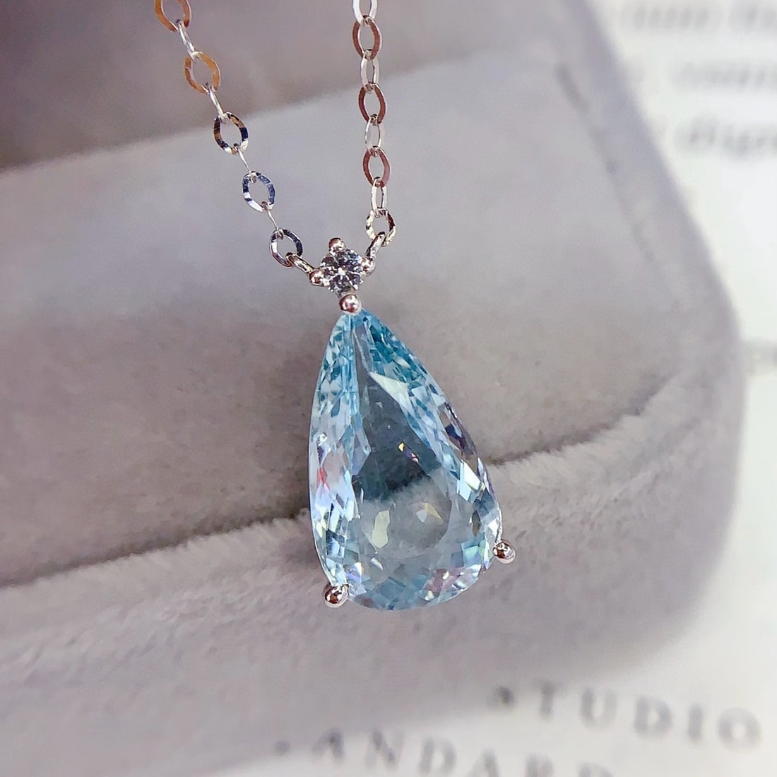 14k Gold 3 Ct Natural Aquamarine & Sapphire Necklace - 4