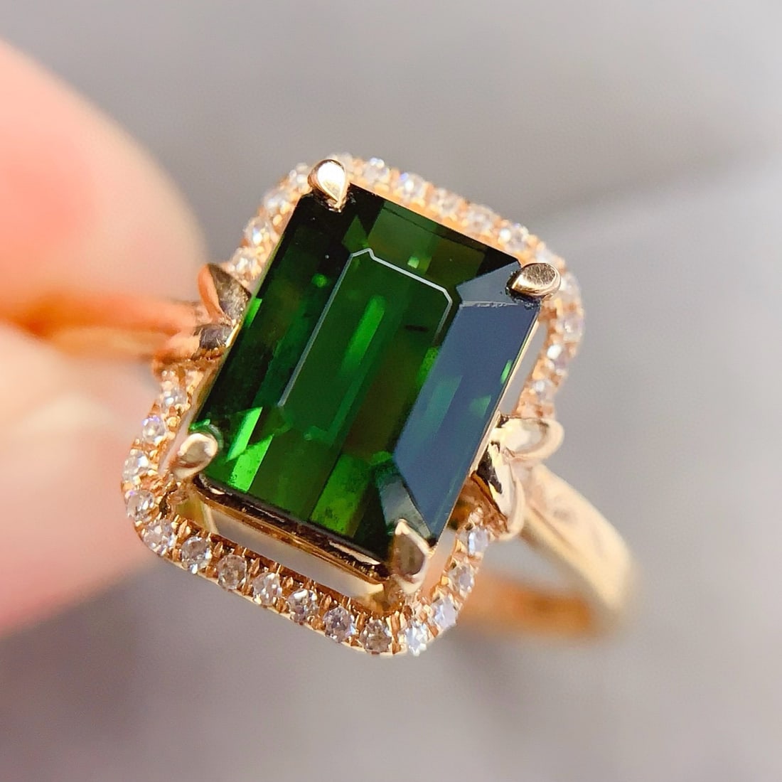 14k Gold 2.2 Ct Natural Tourmaline & Diamond Ring - 3