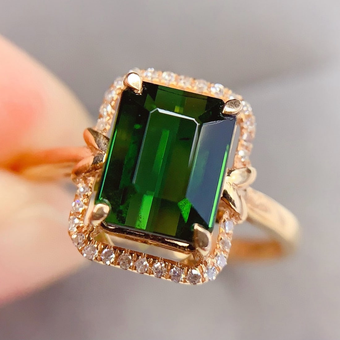 14k Gold 2.2 Ct Natural Tourmaline & Diamond Ring - 4