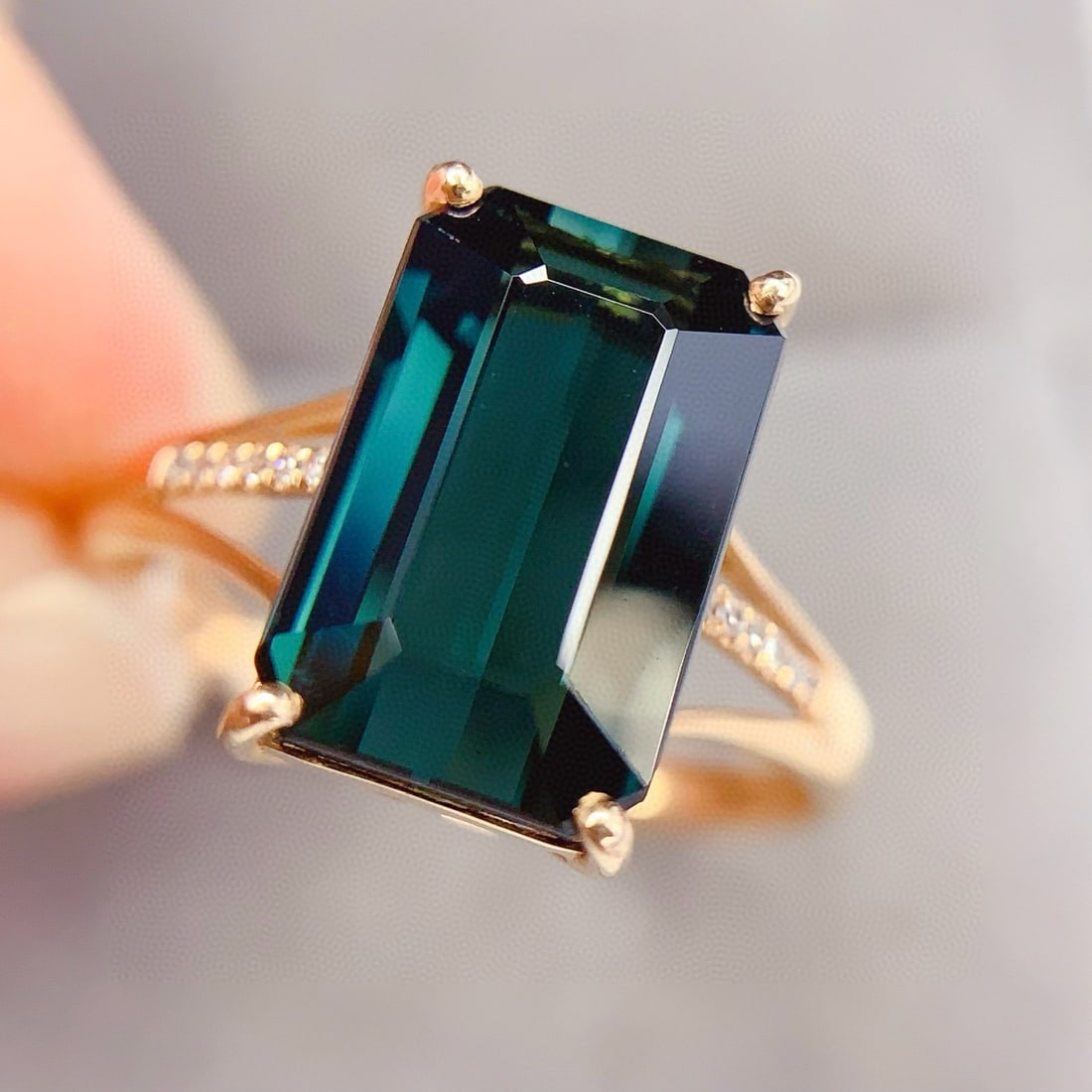 14k Gold 4.25 Ct Natural Tourmaline & Diamond Ring - 2