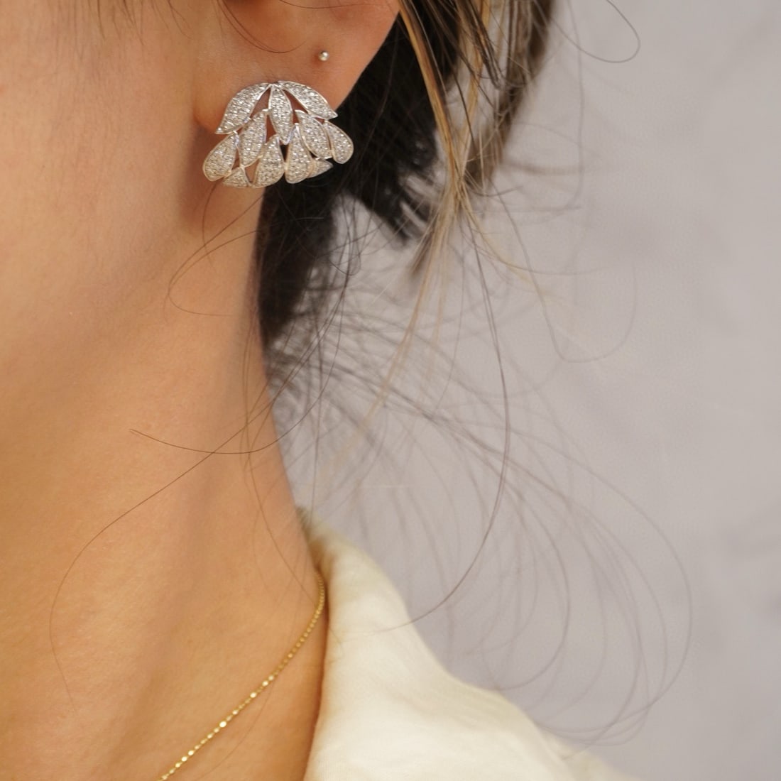 14k Gold 0.9 Ct Natural H Diamond Earrings - 4