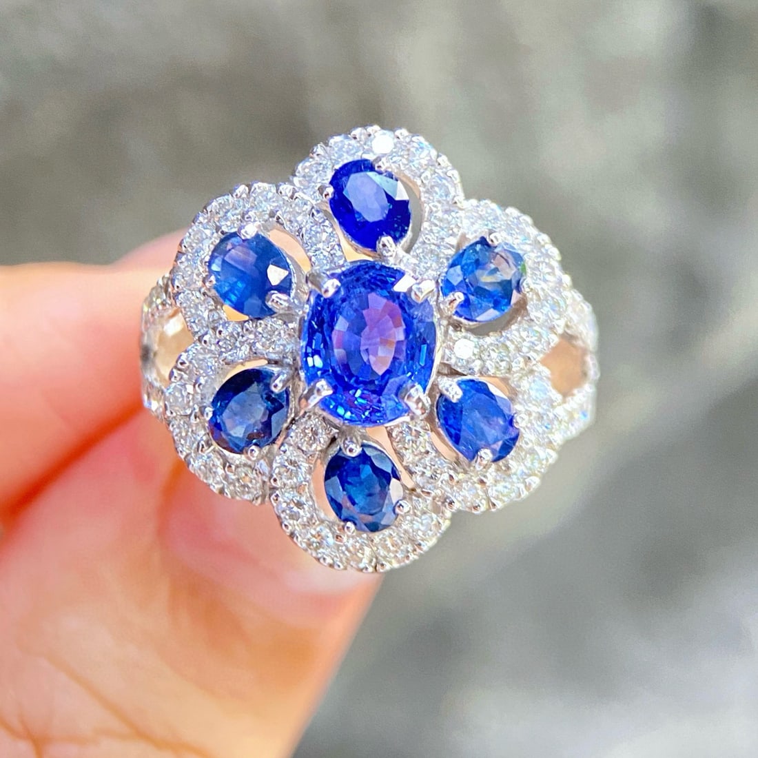 14k Gold 2.50 Ctw Natural Sapphire & Diamond Ring - 2