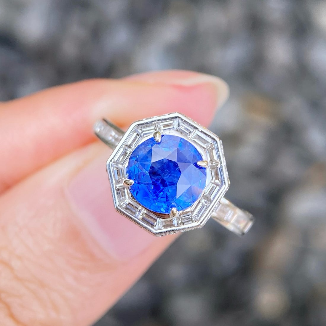 14k Gold 2.70 Ctw Natural Sapphire & Diamond Ring - 2