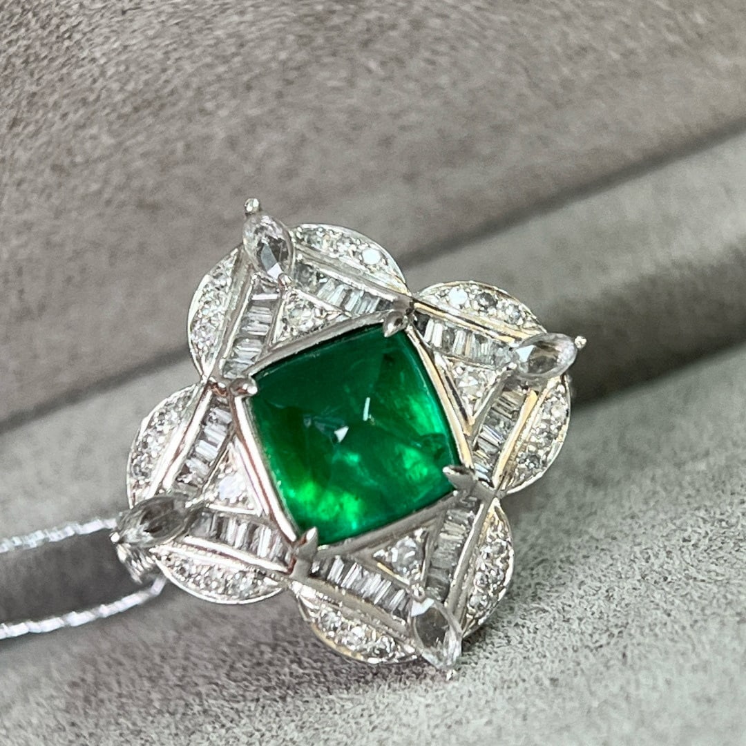 14k Gold 2.53 Ctw Vivid Green Natural Emerald & Diamond Ring (1 of 9)