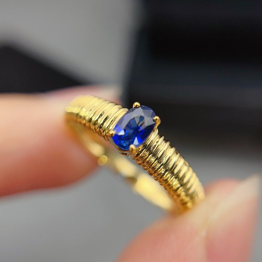 14k Gold 0.45 Ct Natural Sapphire Ring - 5