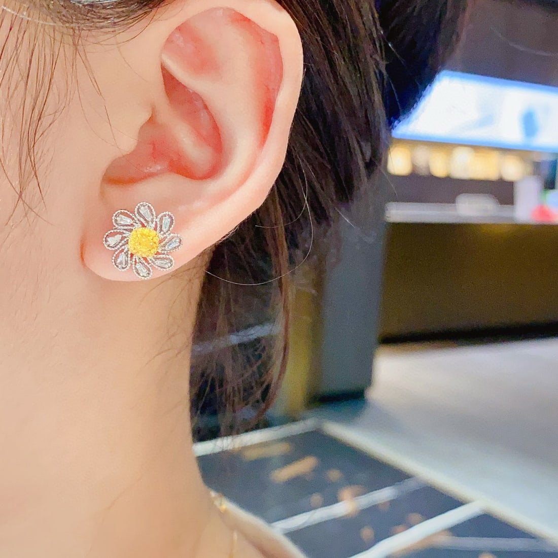 14k Gold 0.70 Ctw Natural Yellow Diamond & Diamond Earrings - 4