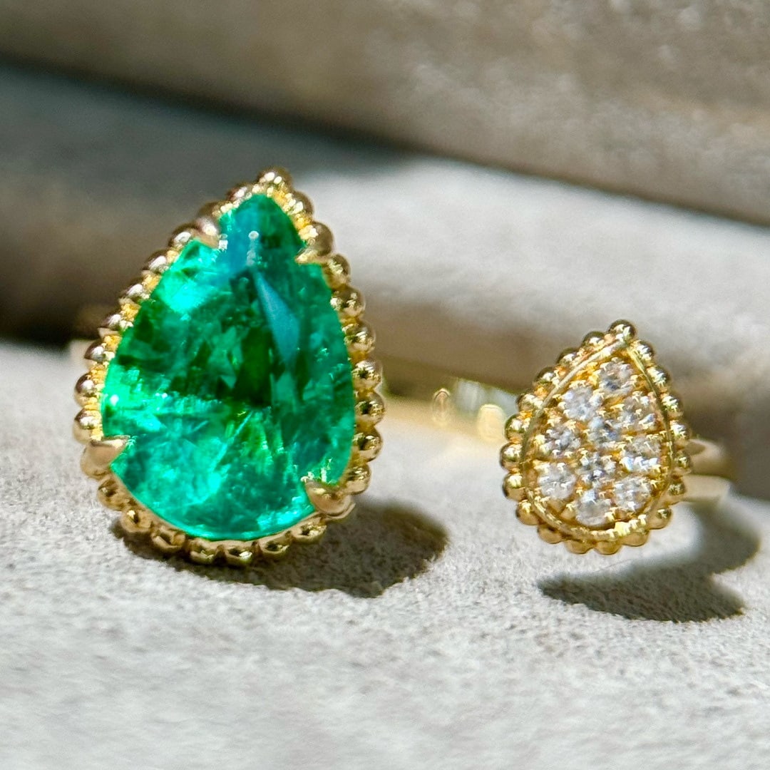 14k Gold 1.96 Ct Vivid Green Natural Emerald & Diamond Ring - 2