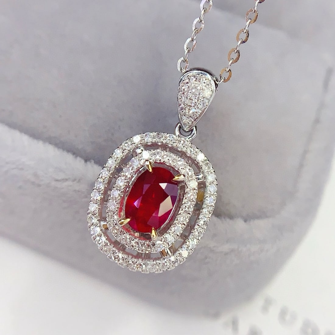 14k Gold 0.8 Ct Vivid Red Natural Ruby & Diamond Necklace - 2