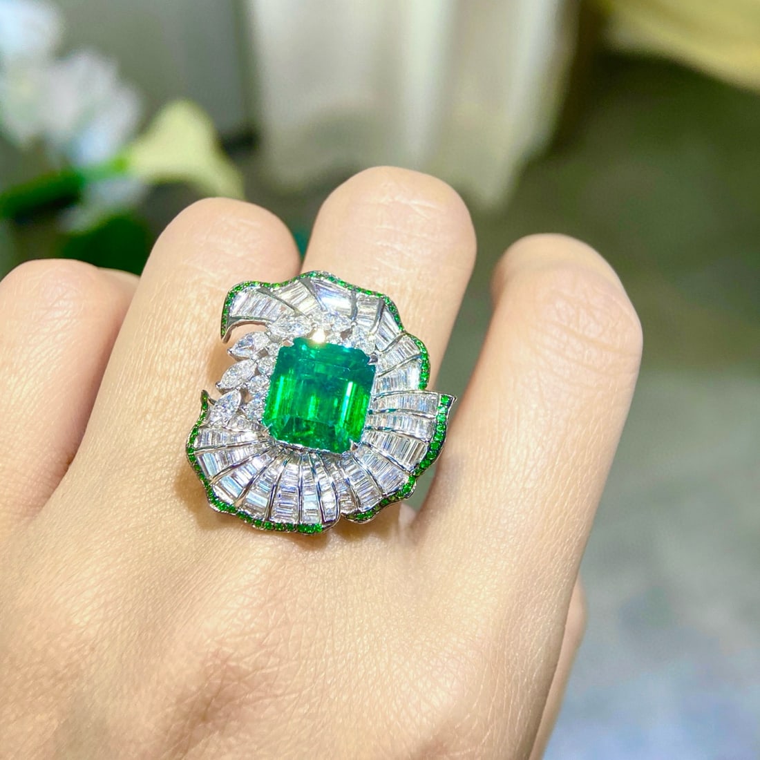 14k Gold 8.58 Ctw Vivid Green Natural Emerald & Diamond Ring/pendant( Without Chain ) - 5