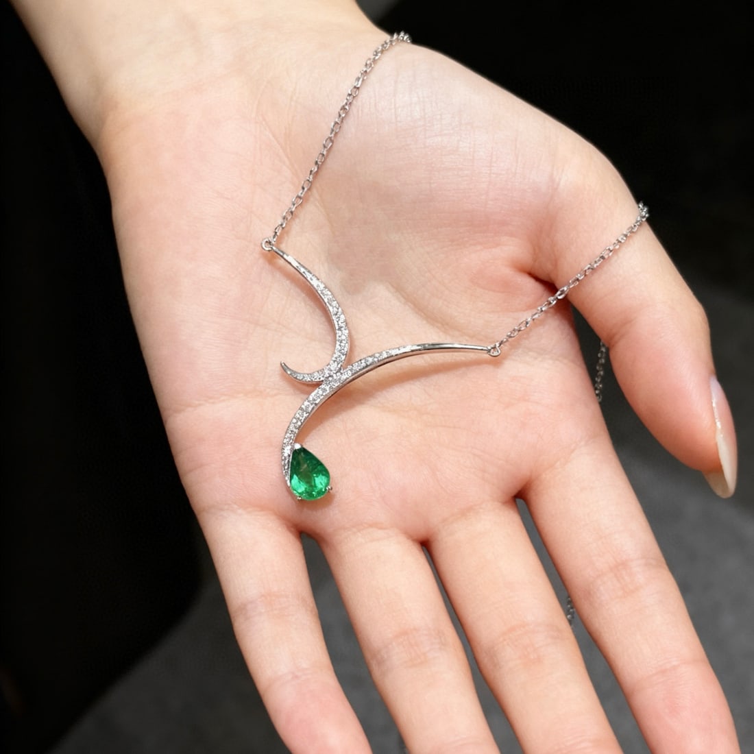 14k Gold 0.48 Ct Natural Emerald & Diamond Necklace - 6