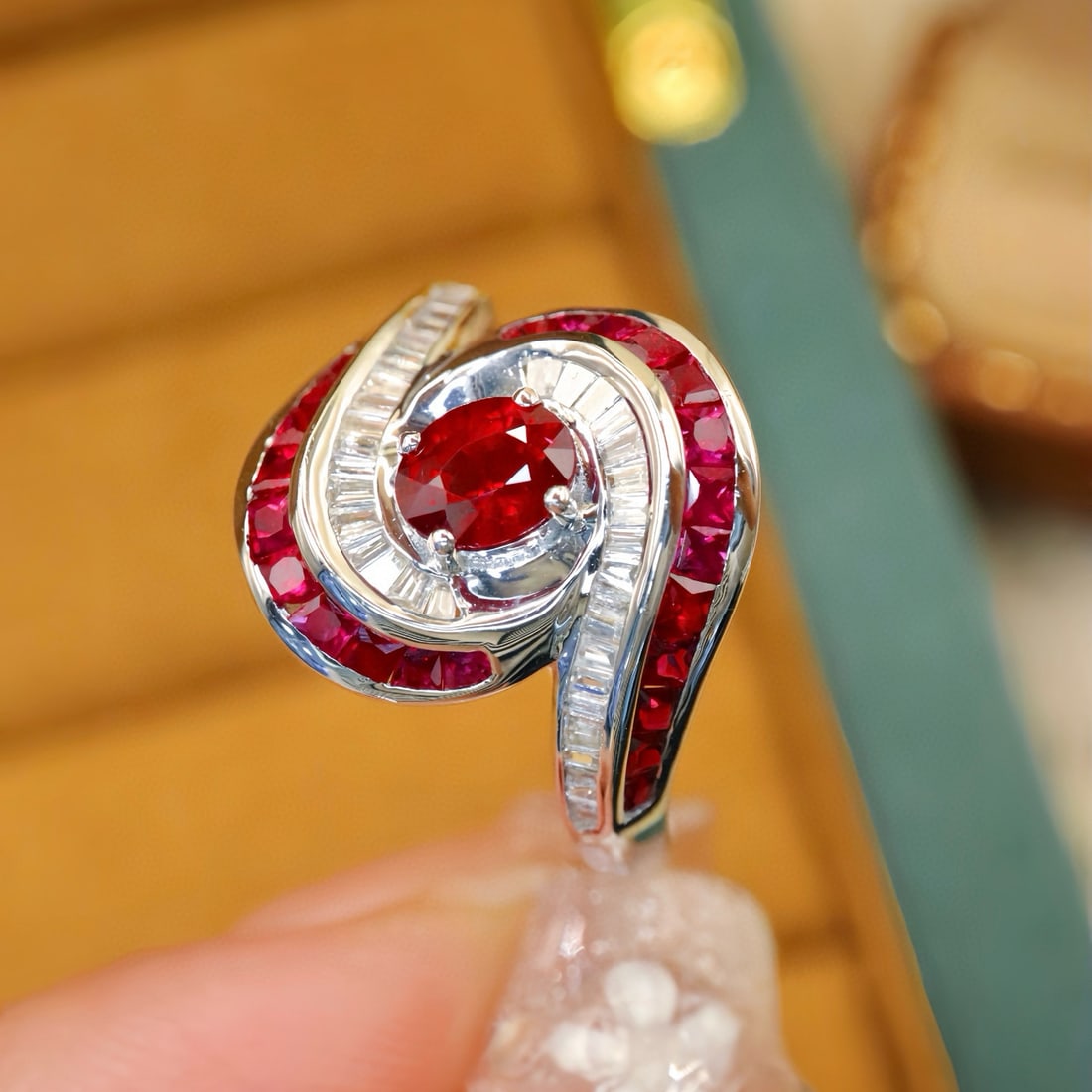 14k Gold 0.77 Ctw Natural Ruby & Diamond Ring - 2