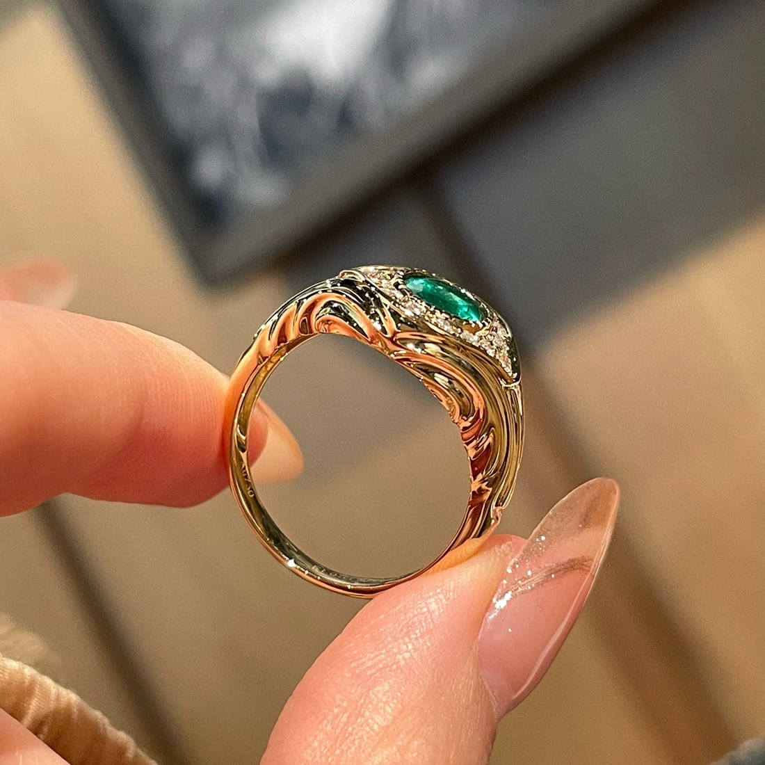 14k Gold 1 Ct Natural Emerald & Diamond Ring - 3