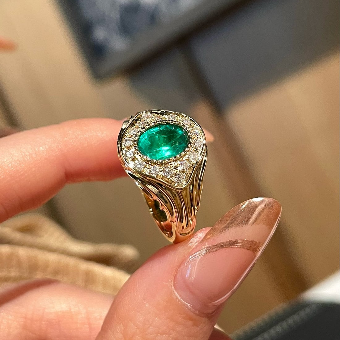14k Gold 1 Ct Natural Emerald & Diamond Ring - 6