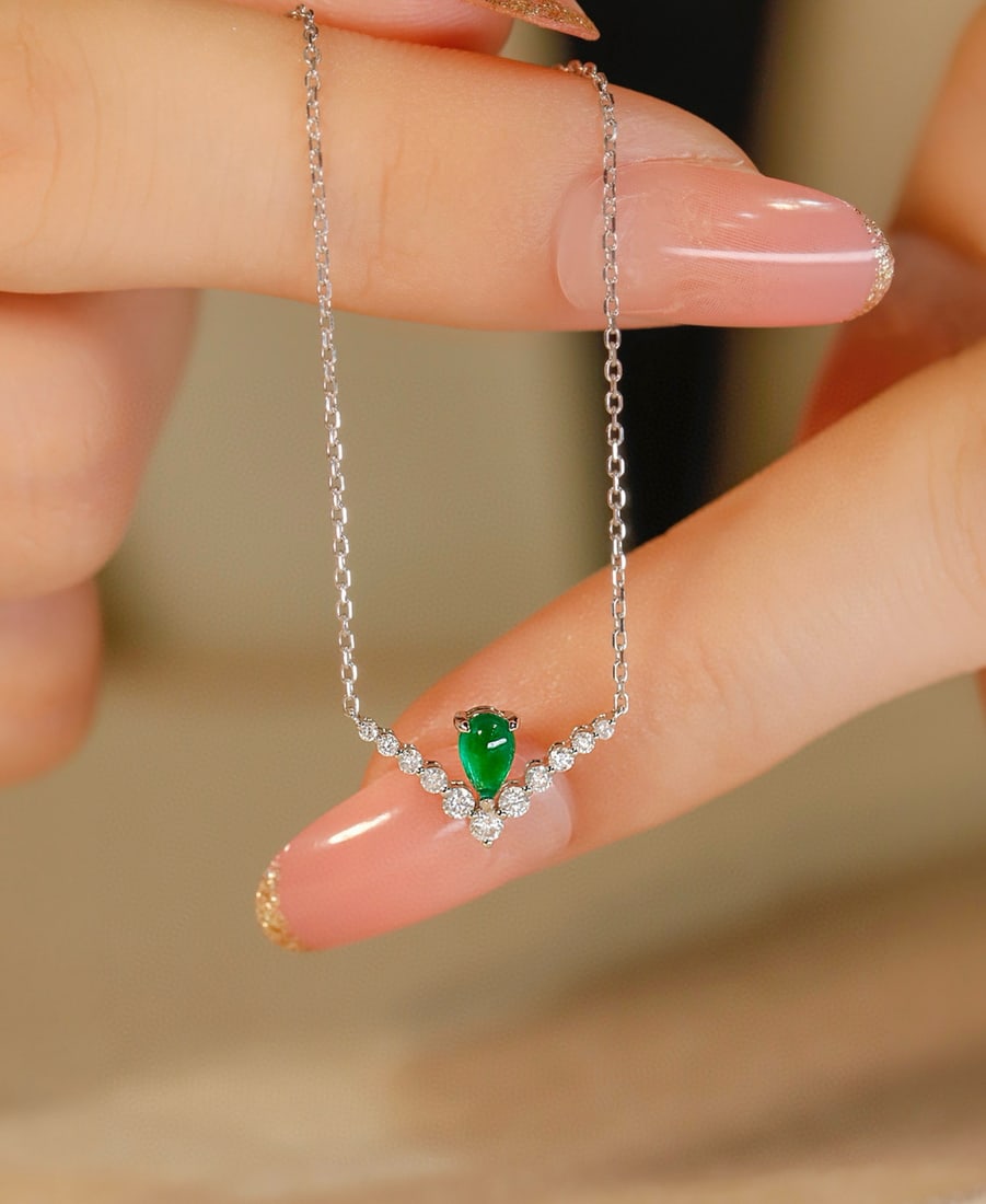 14k Gold 0.33 Ctw Vivid Green Natural Emerald & Diamond Necklace - 2