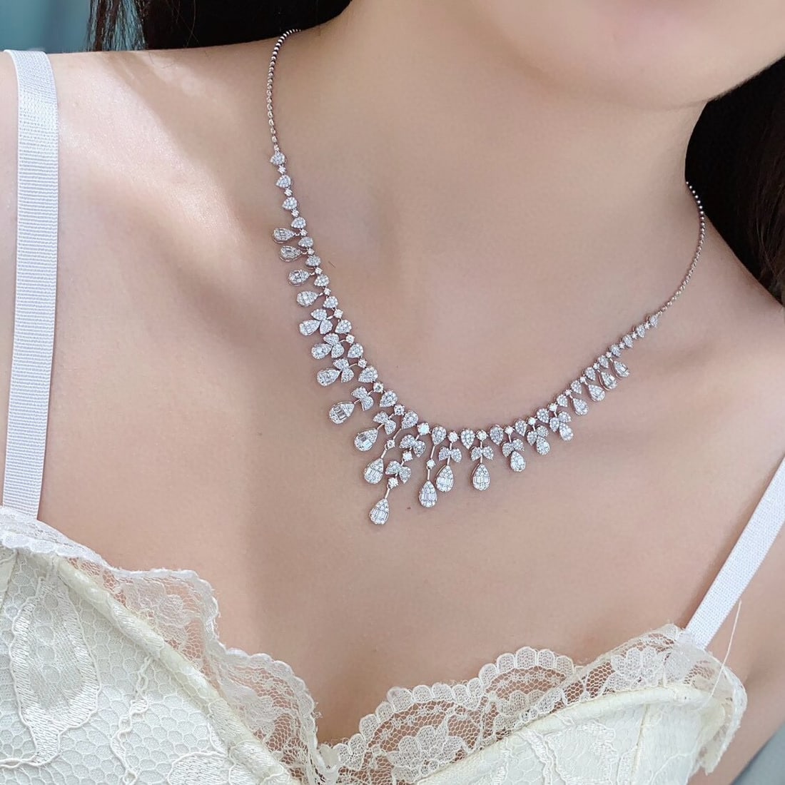 14k Gold 3.6 Ct Natural H Diamond Necklace - 7