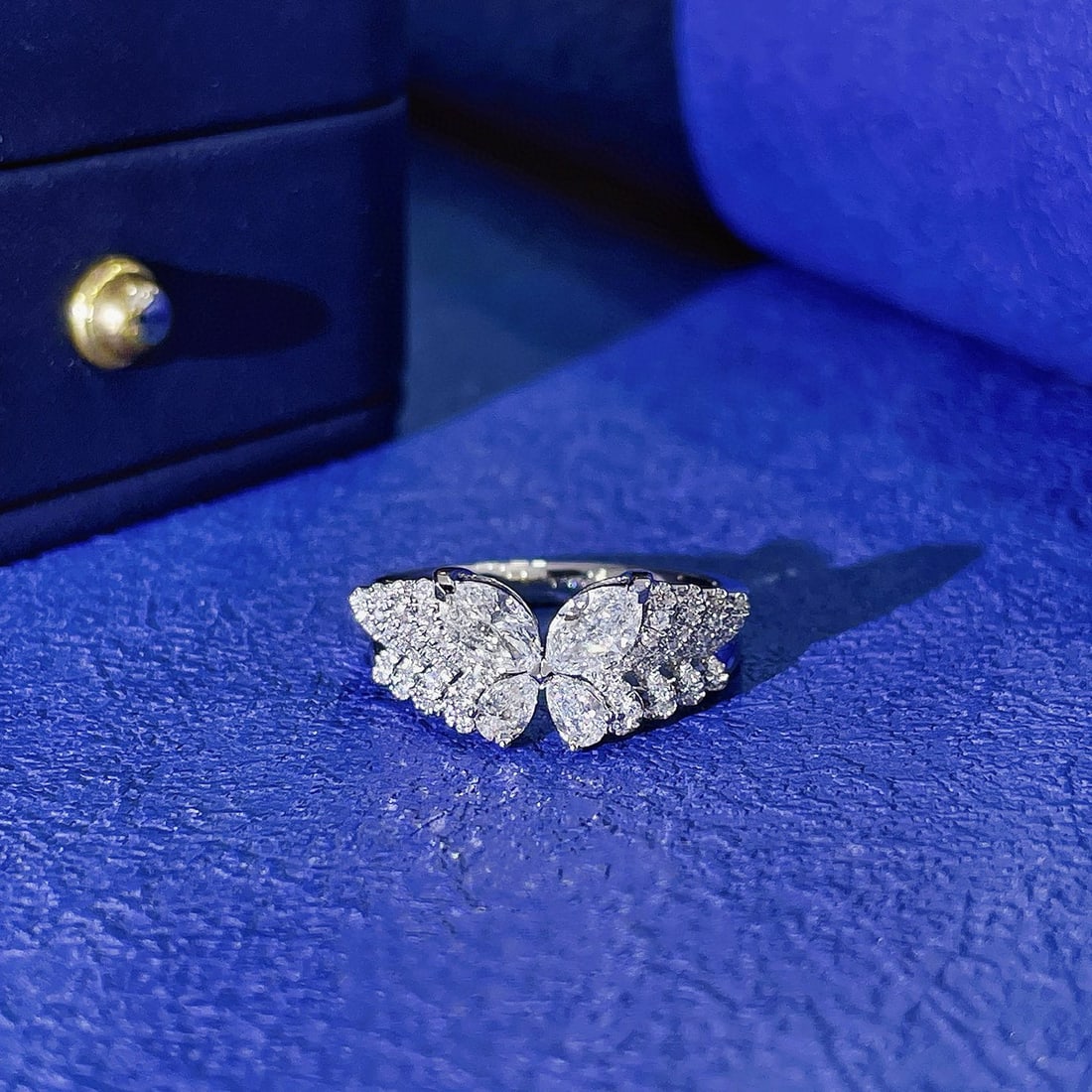 14k Gold 0.83 Ct Natural H Diamond Ring - 4