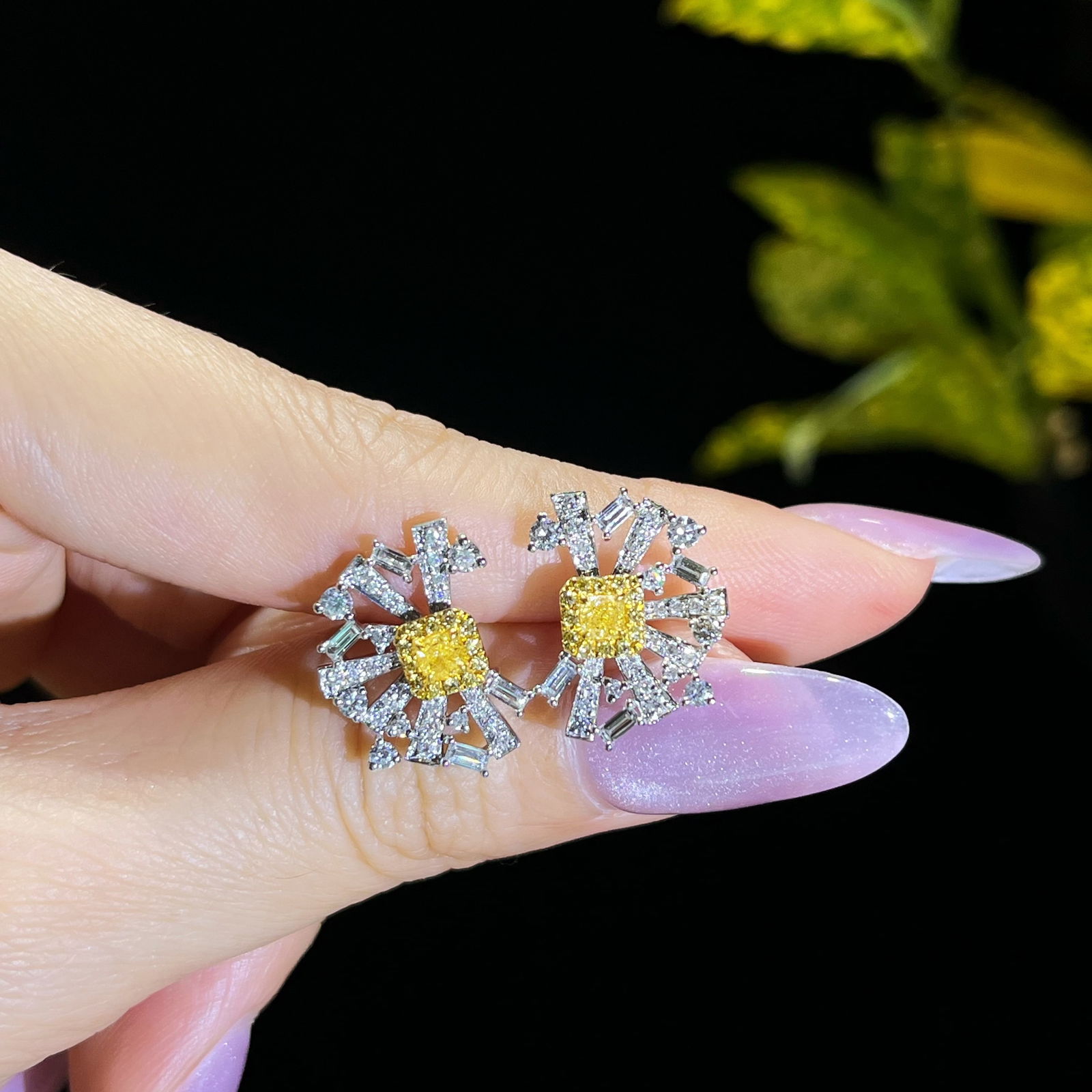 14k Gold 1.24 Ctw Natural Yellow Diamond & Diamond Earrings - 4