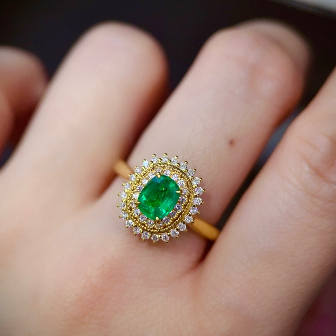 14k Gold 1.43 Ctw Vivid Green Natural Emerald & Diamond Ring - 4
