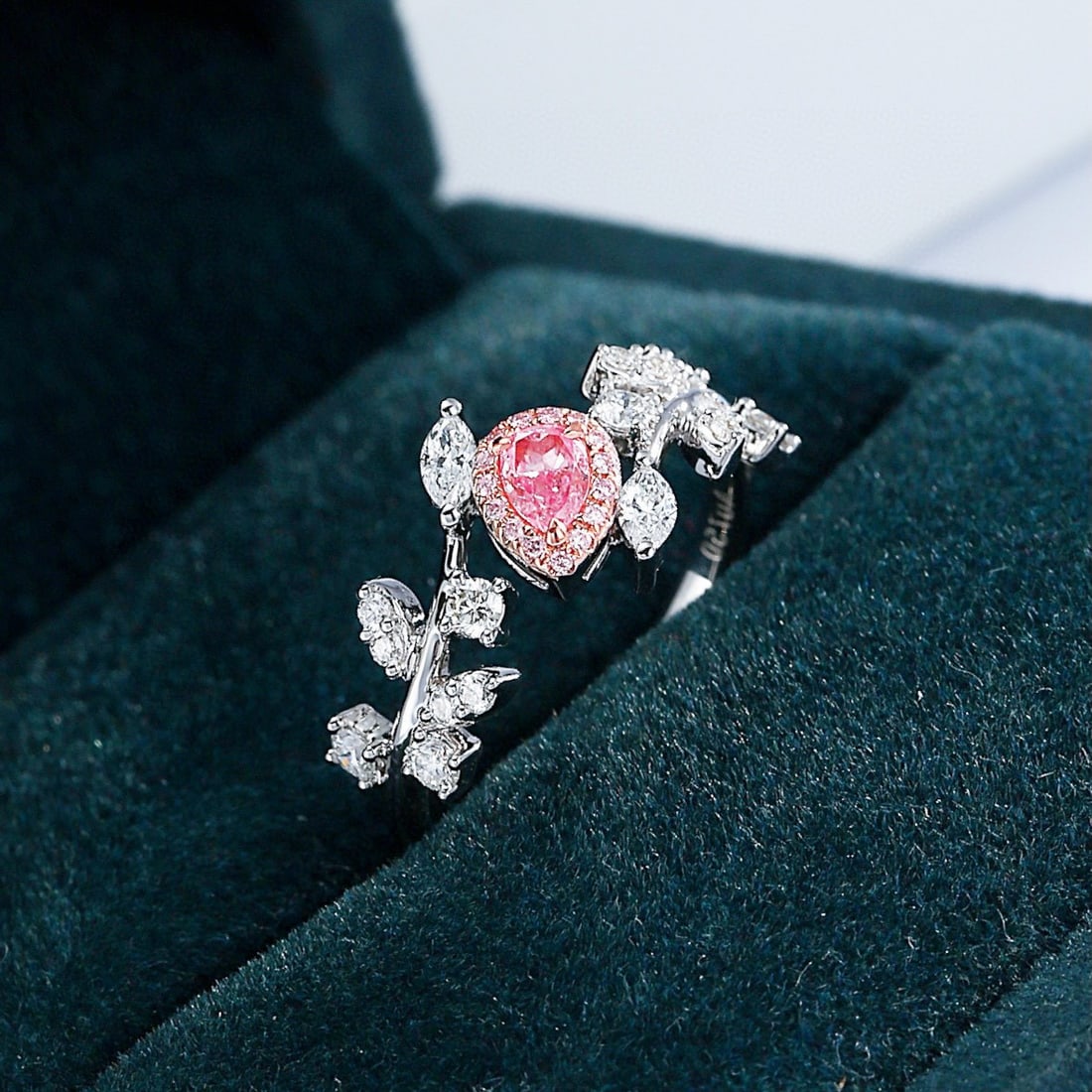 14k Gold 0.59 Ctw Natural Pink Diamond & Diamond Ring - 2