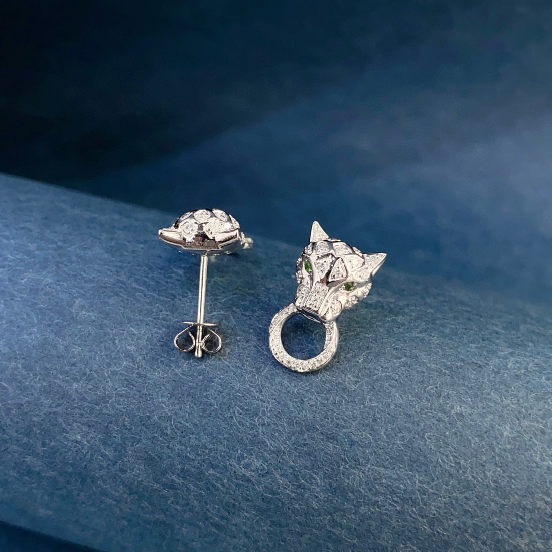 14k Gold 0.26 Ctw Natural H Diamond & Tsavorite Earrings - 2