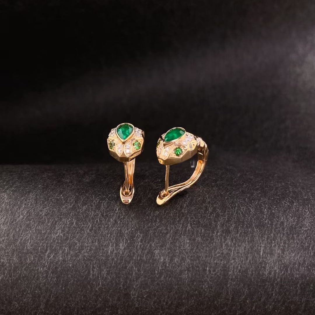 14k Gold 0.54 Ctw Vivid Green Natural Emerald & Diamond Earrings - 2