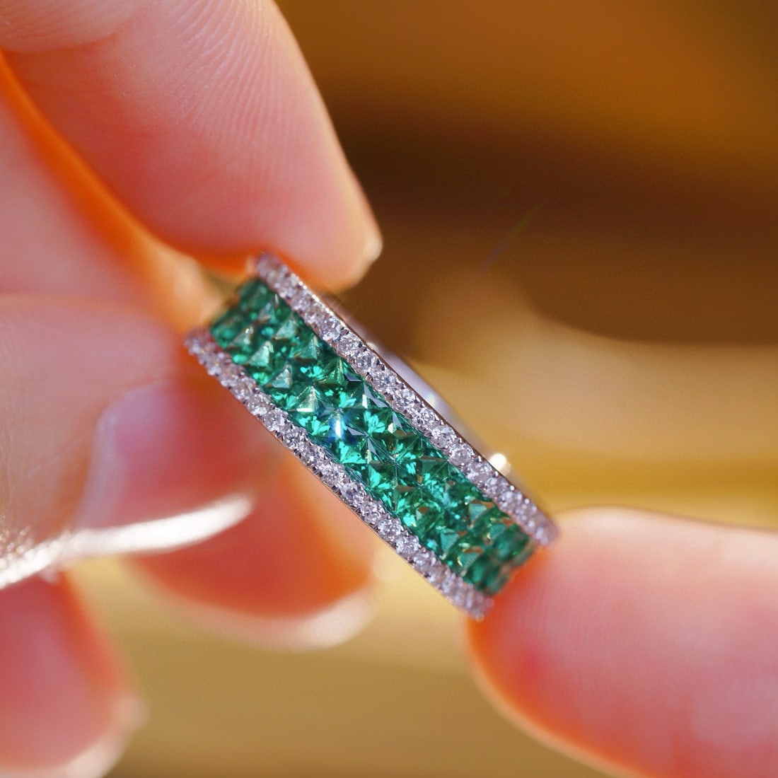 14k Gold 2.80 Ctw Vivid Green Natural Emerald & Diamond Ring - 5