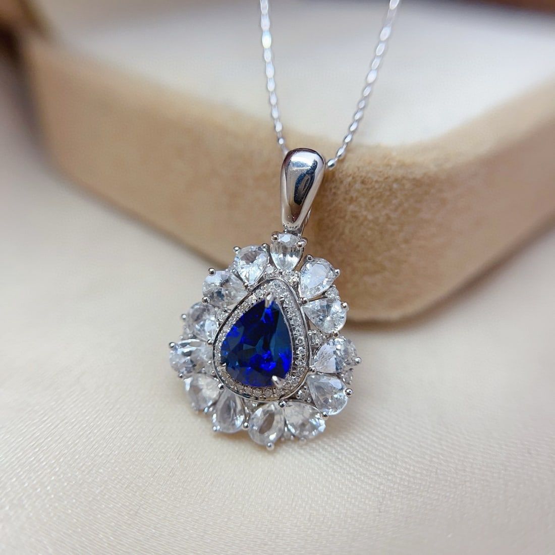 14k Gold 1.15 Ct Natural Sapphire & Diamond & Sapphire Pendant( Without Chain ) - 3