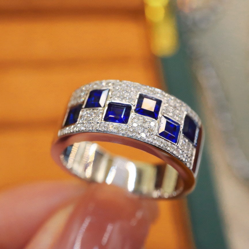 14k Gold 1.49 Ctw Vivid Blue Natural Sapphire & Diamond Ring - 3