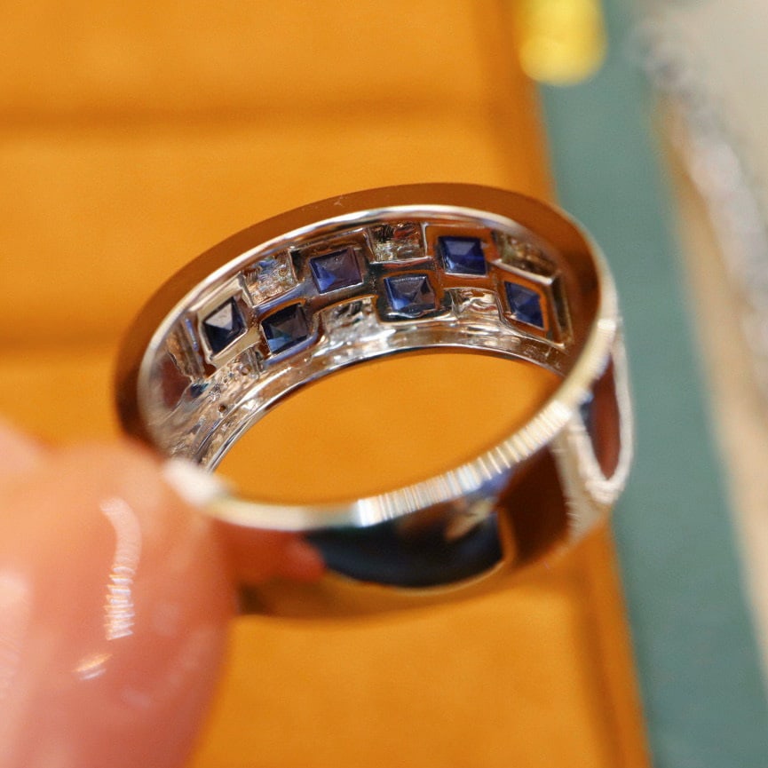 14k Gold 1.49 Ctw Vivid Blue Natural Sapphire & Diamond Ring - 5