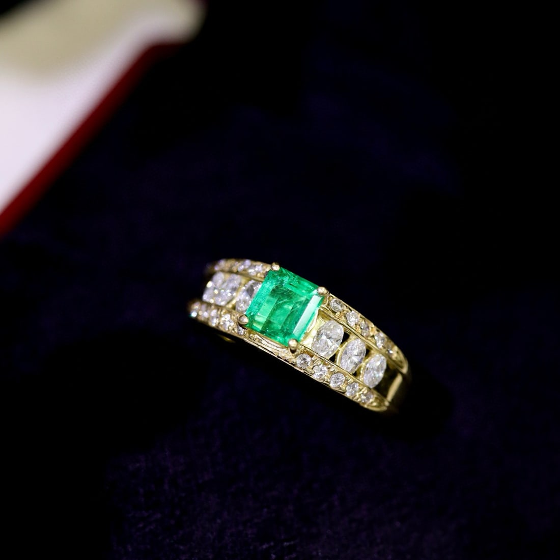 14k Gold 1.09 Ctw Natural Emerald & Diamond Ring - 3