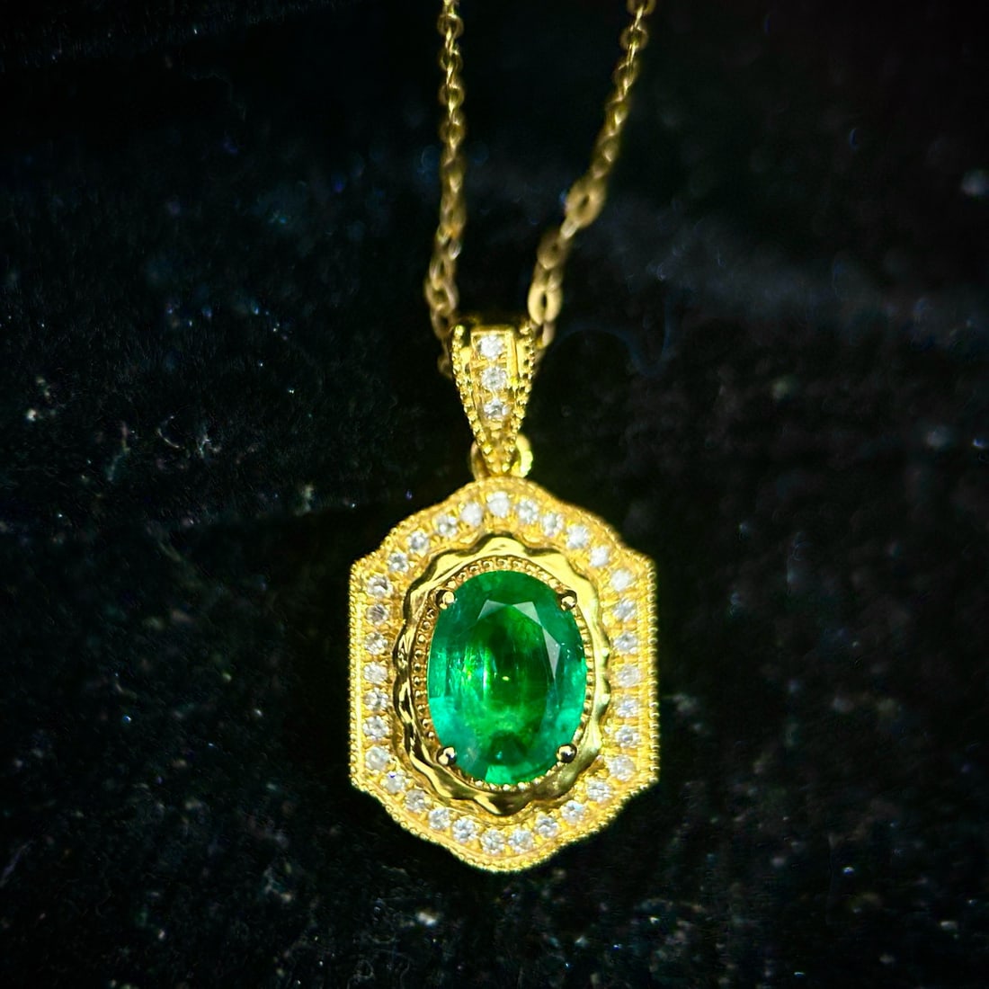 14k Gold 1.27 Ctw Vivid Green Natural Emerald & Diamond Pendant( Without Chain ) (1 of 6)