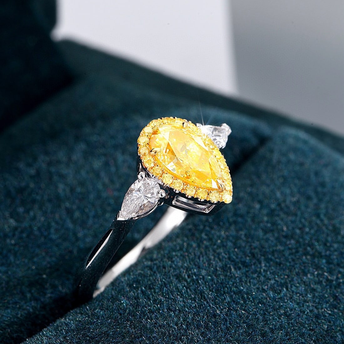 14k Gold 1.24 Ctw Natural Yellow Diamond & Diamond Ring - 2