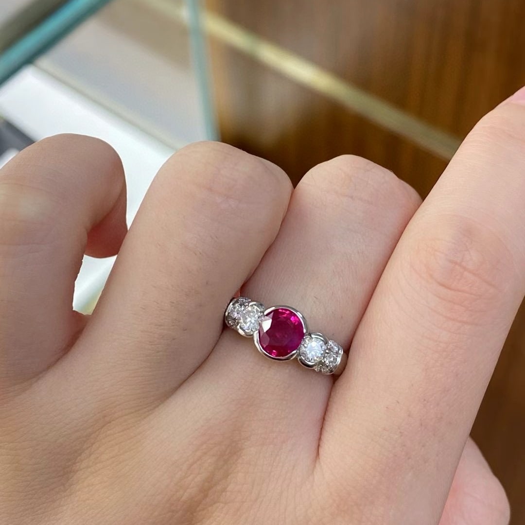 14k Gold 1.90 Ctw Natural Ruby & Diamond Ring - 2