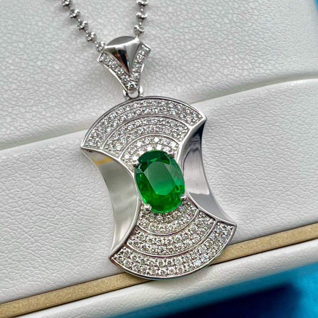 14k Gold 2.00 Ct Vivid Green Natural Tsavorite & Diamond Pendant( Without Chain ) - 3