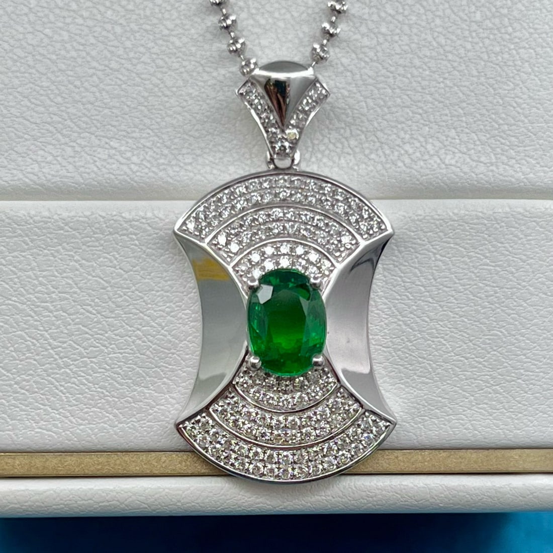 14k Gold 2.00 Ct Vivid Green Natural Tsavorite & Diamond Pendant( Without Chain ) - 5