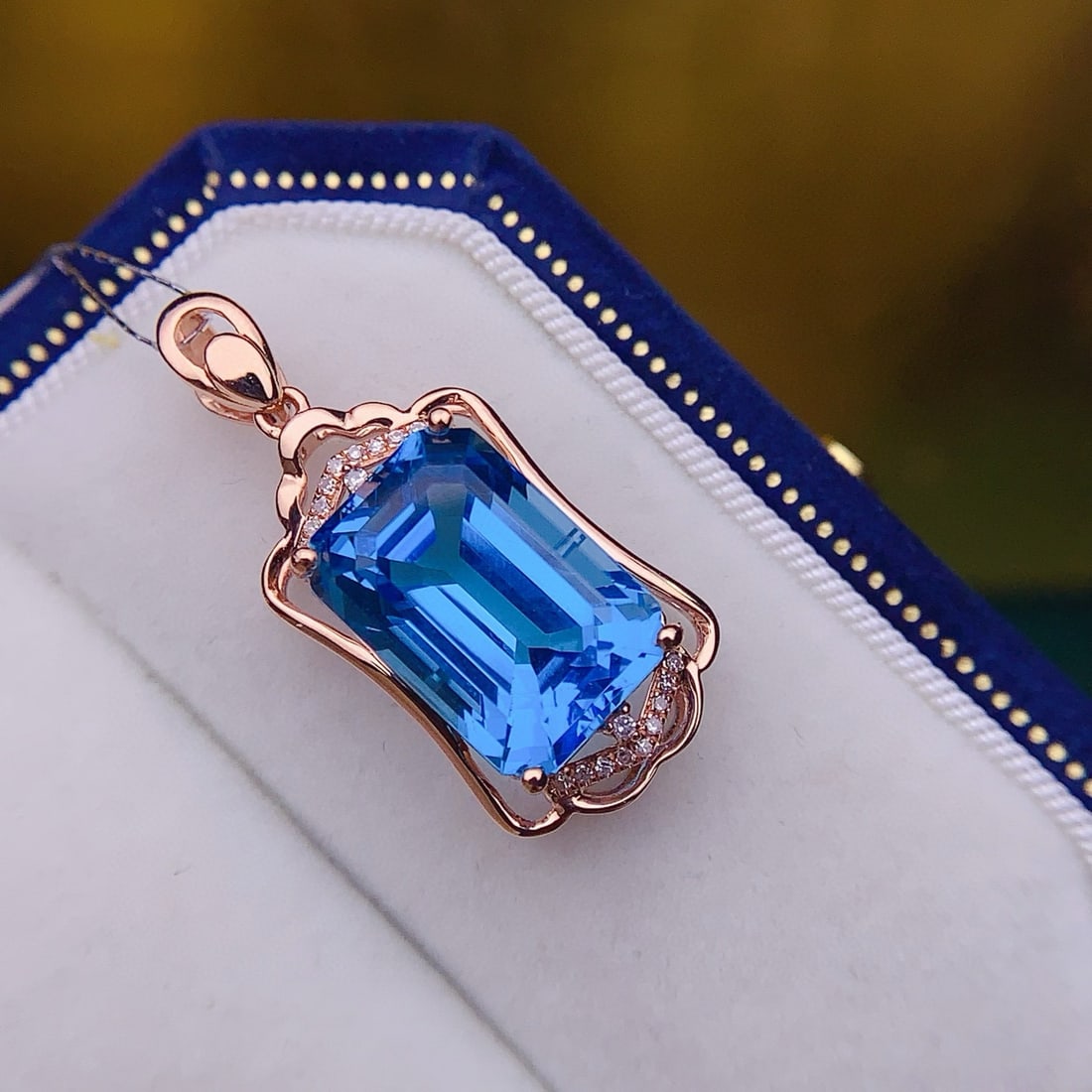 14k Gold 9.81 Ctw Natural Topaz & Diamond Pendant( Without Chain ) - 6