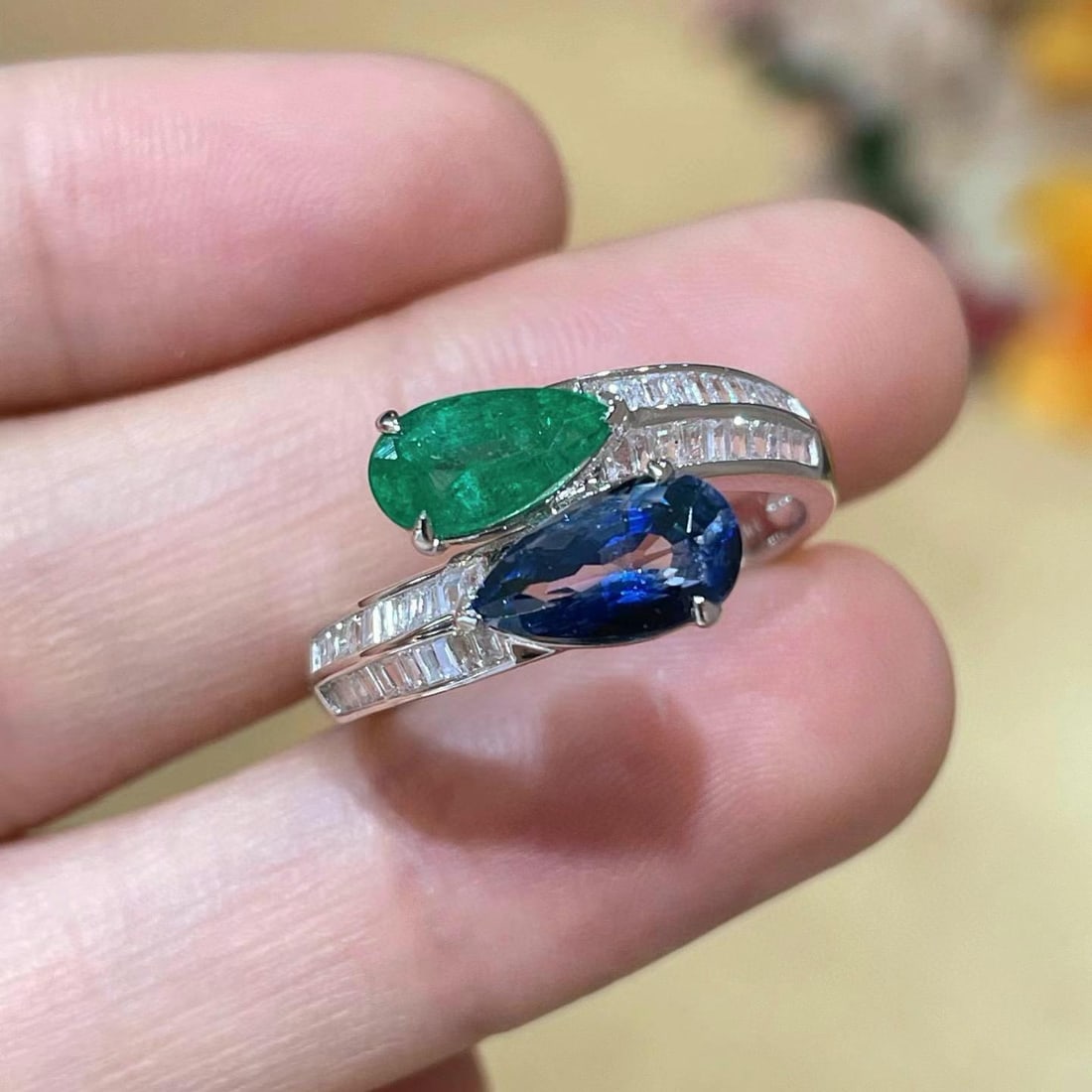 14k Gold 2.27 Ctw Natural Sapphire & Emerald & Toi Et Moi Ring - 2