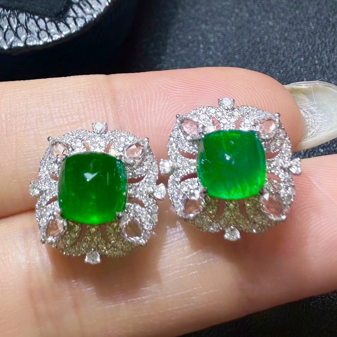 14k Gold 3.98 Ctw Vivid Green Natural Emerald & Diamond Earrings - 4