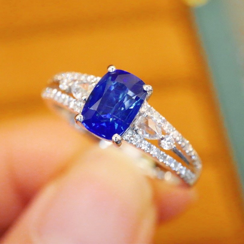 14k Gold 1.34 Ctw Natural Sapphire & Diamond Ring - 2